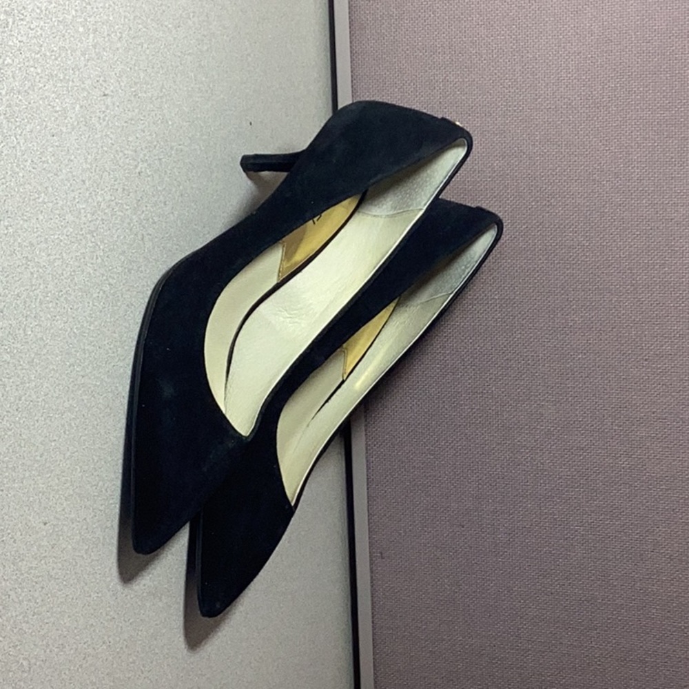 Michael kors kitten heel black Swede size 8